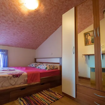 Hajdi Apartman Malinska
